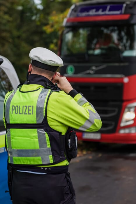 polizei kontrolle lkw